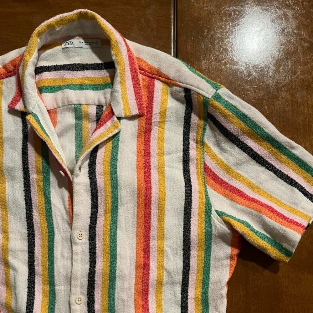 Zara Men’s Multicolored Stripped Button-Up Collared T-shirt Size Medium